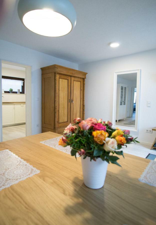 Ferienwohnung Charlotte Weisenheim am Sand Luaran gambar