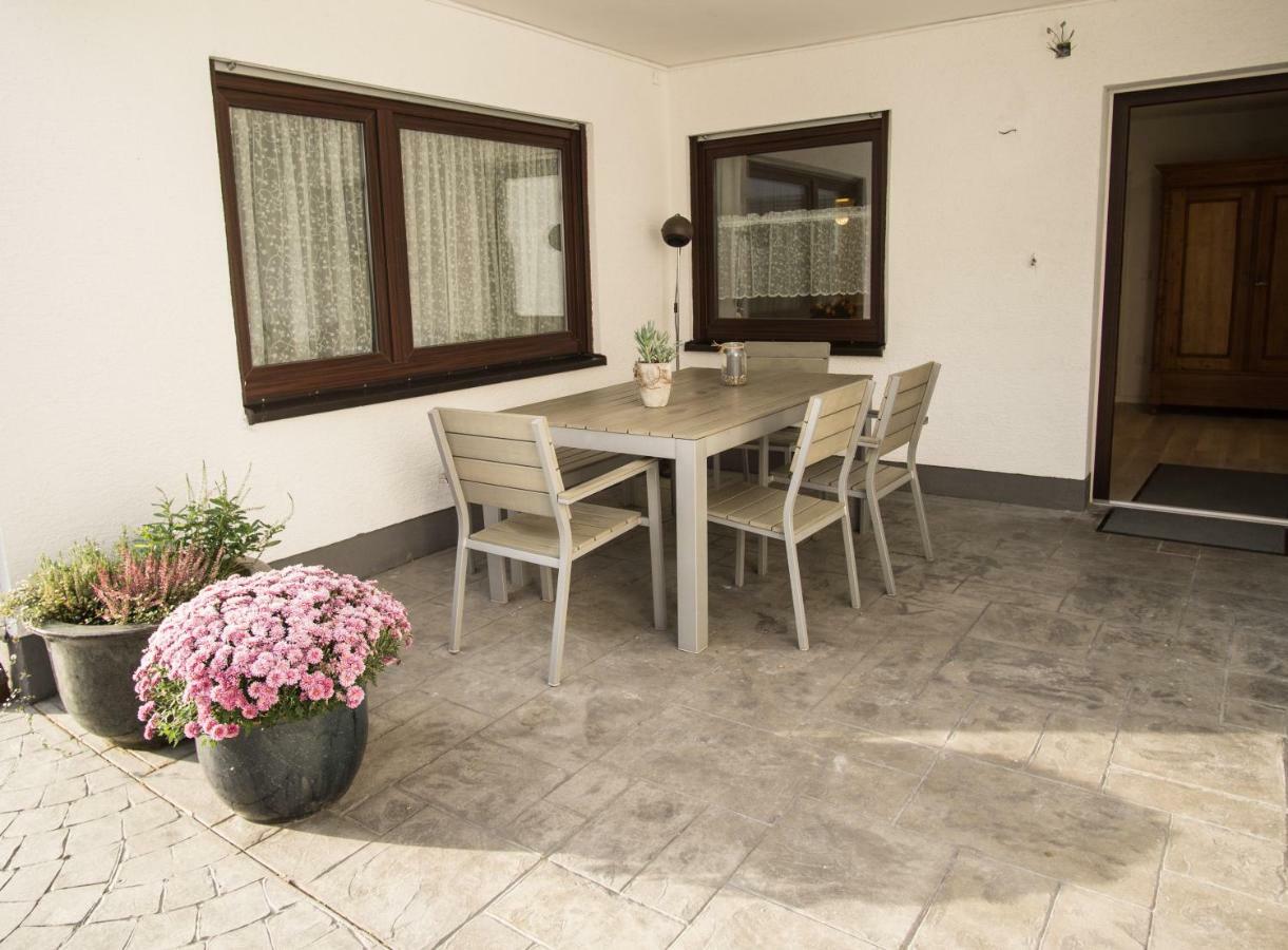 Ferienwohnung Charlotte Weisenheim am Sand Luaran gambar